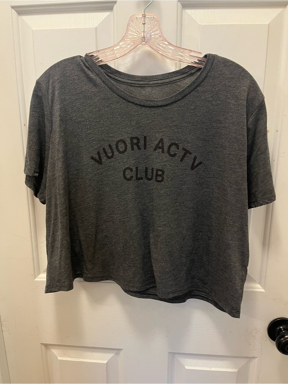 💞 VGUC Vuori ACTV Club Tee 2.0 - Charcoal Gray - Sz Large